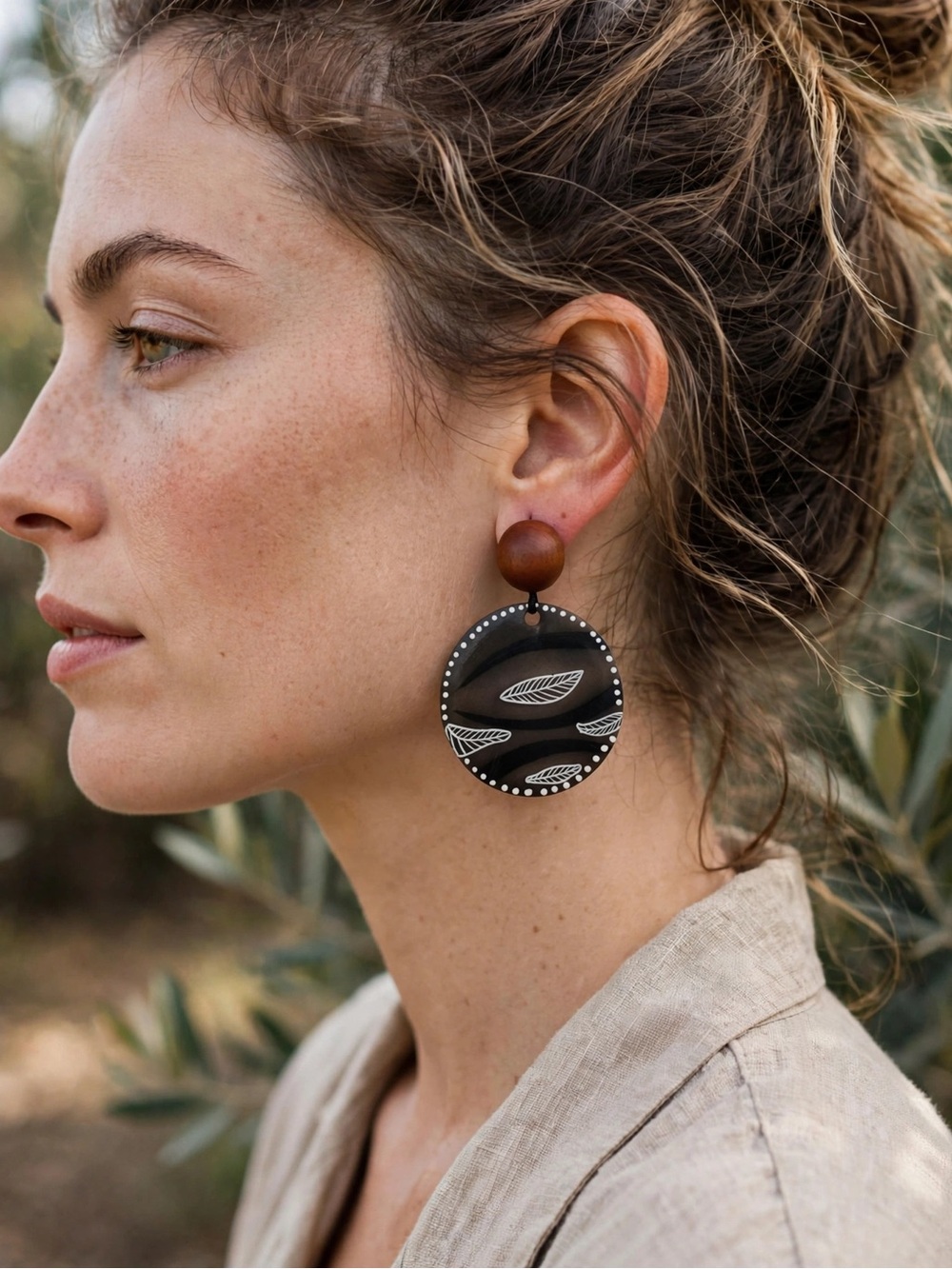 NWT Black White Handmade Shell Disc Dangle Earrings Wood Studs S925 E101